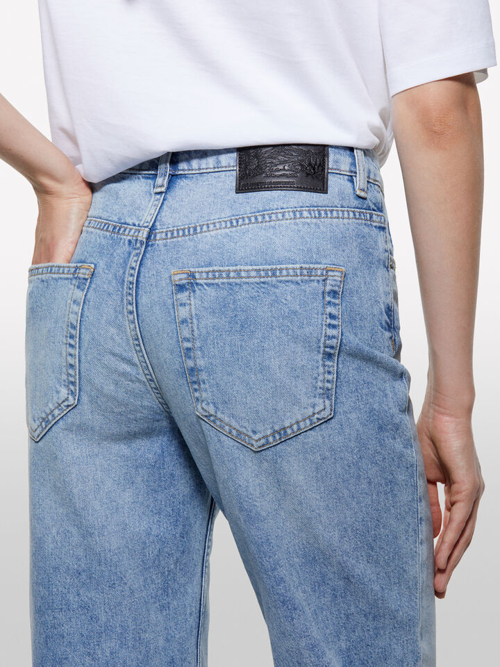 Jean léger coupe mom style 68 - jeans mom et boyfriend pour femme - Bleu Clair | Sisley image number 4